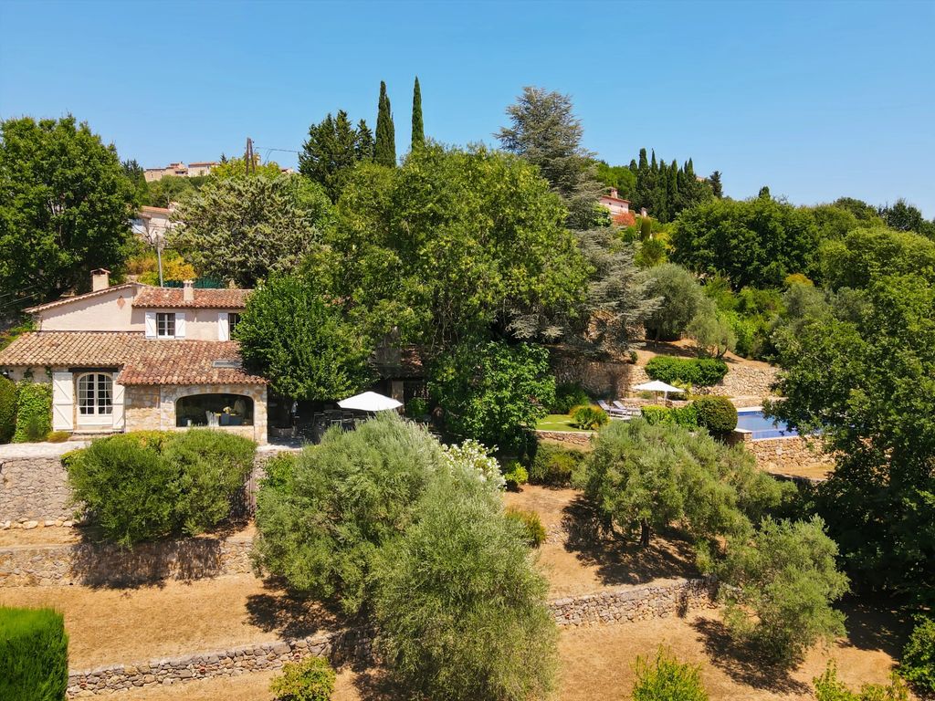 Property photo 1 of 28