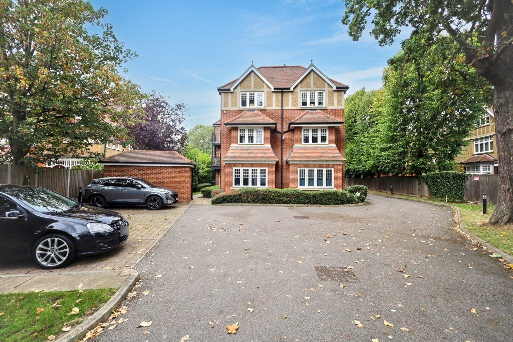 Property photo 1 of 25