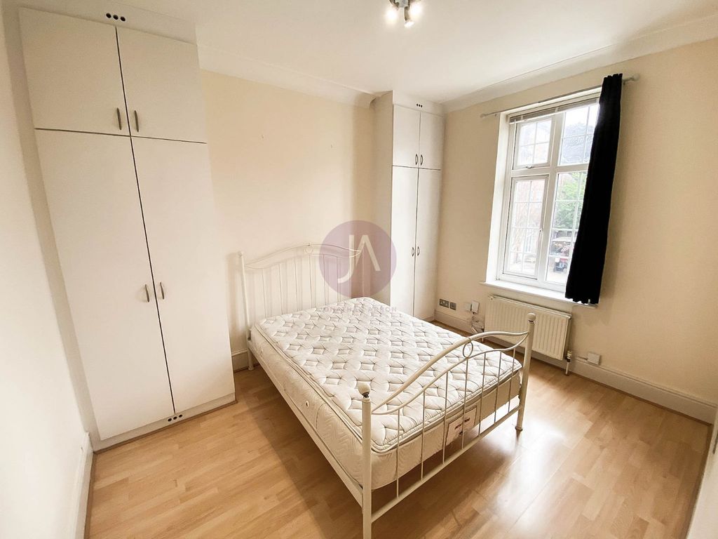 Property photo 3 of 9 Picture No. 06