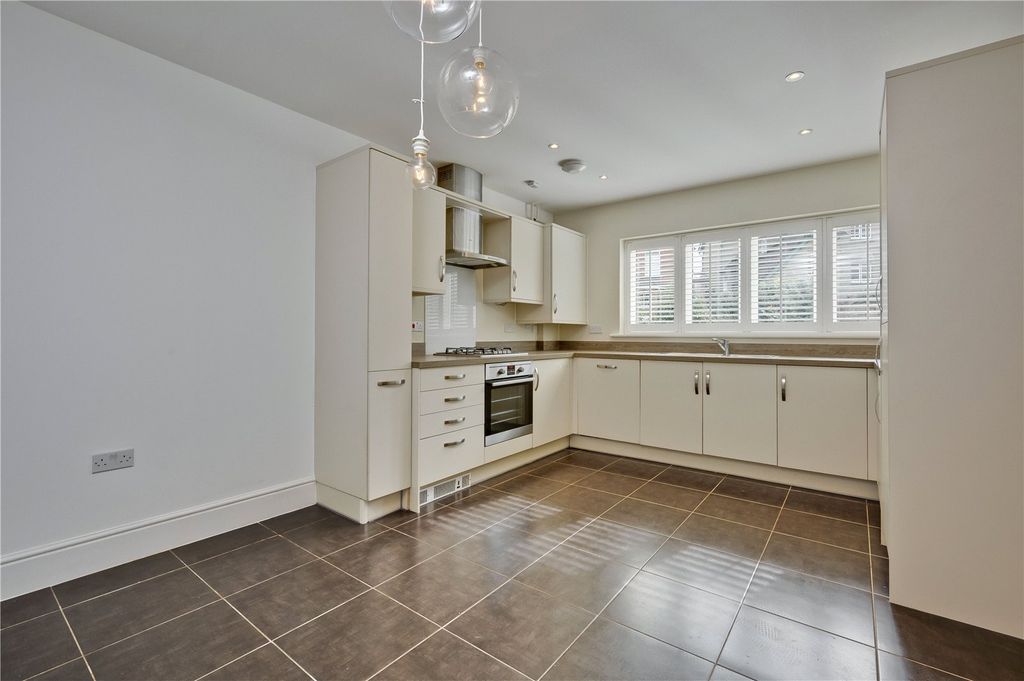 Property photo 2 of 15 Picture No. 08