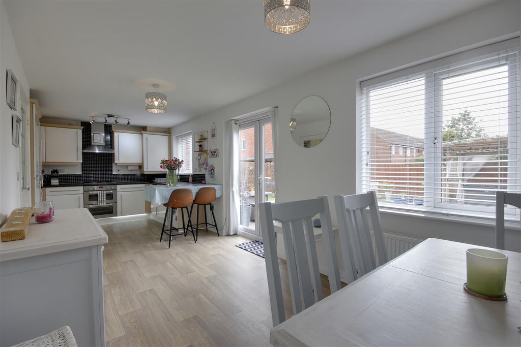 Property photo 2 of 22 Open Plan Kitchen