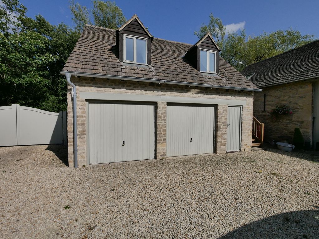 Property photo 1 of 5 P1510432