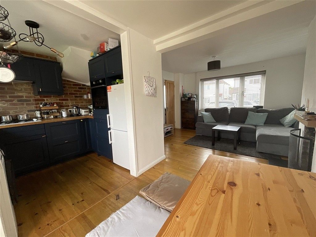 Property photo 2 of 14 Dining Area