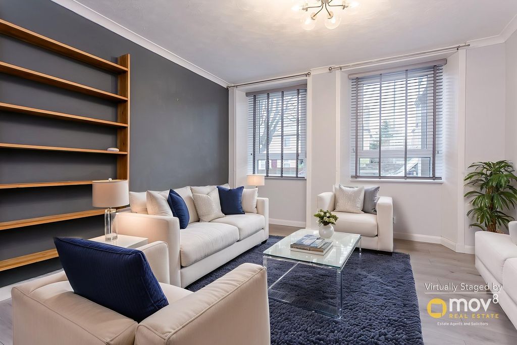 Property photo 2 of 23