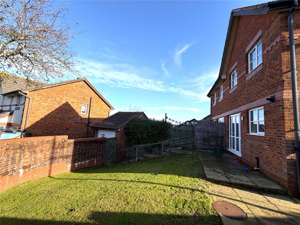 Property photo 3 of 5 Picture No. 18