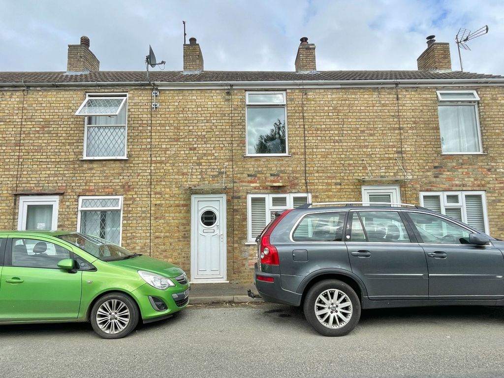 Property photo 1 of 12