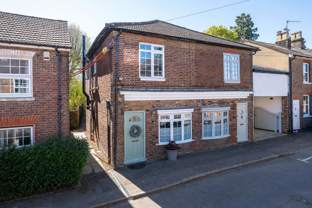Property photo 1 of 24