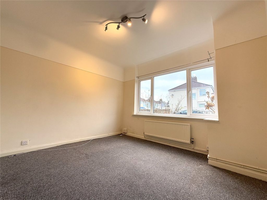 Property photo 3 of 16 Picture No. 06