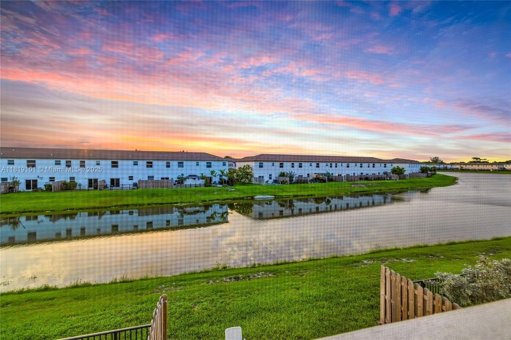 Property photo 2 of 33 <Alttext/>