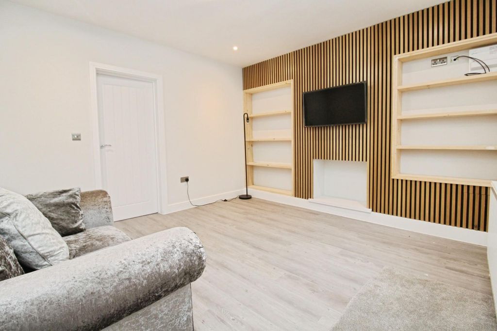 Property photo 3 of 12 328Ca8c6-Img_7786.Jpg