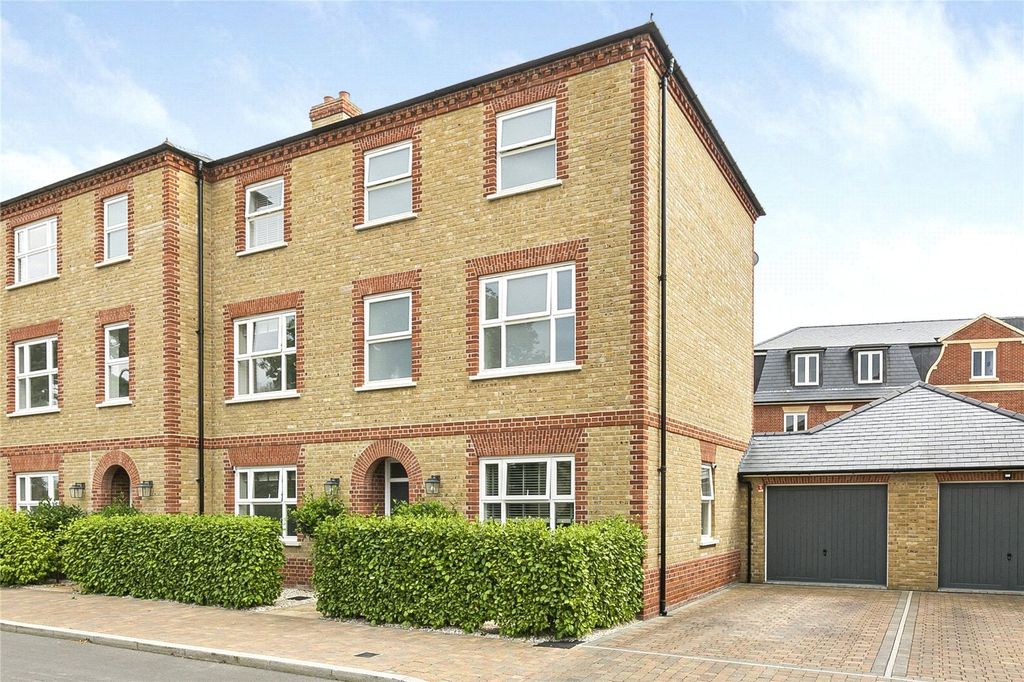 Property photo 1 of 23 Picture No. 25