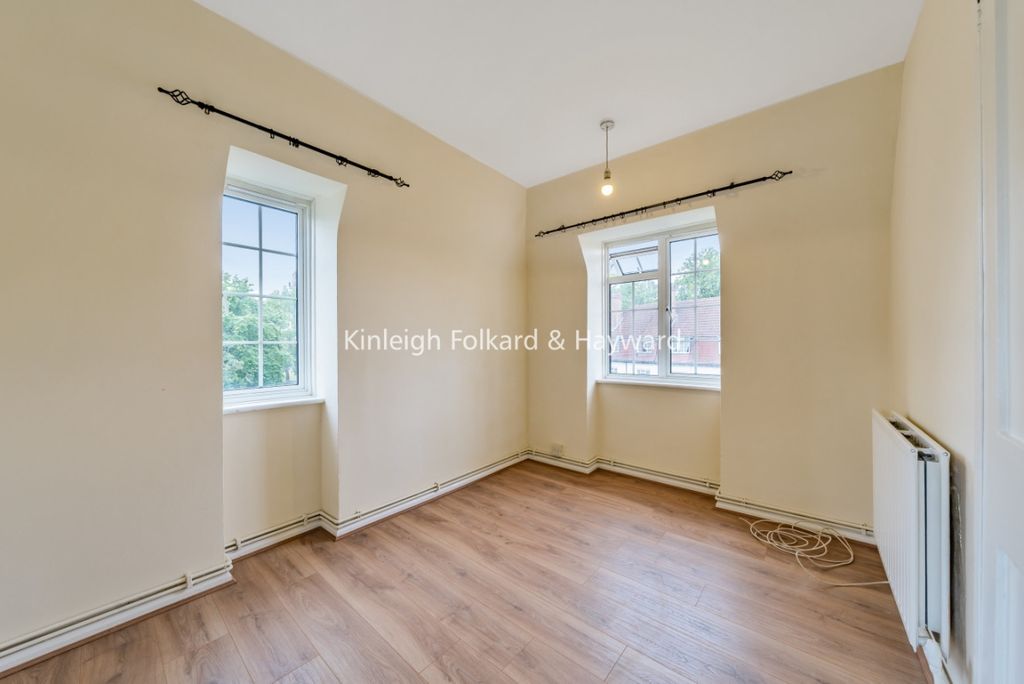 Property photo 3 of 10 F99F28Ca-Edcc-42cc-9