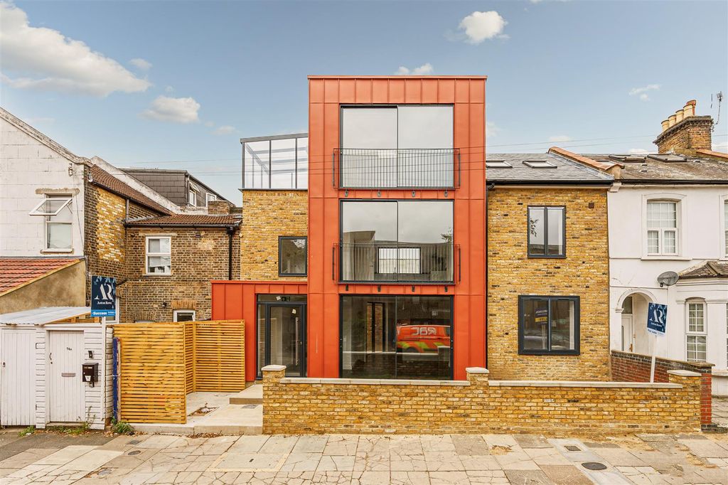 Property photo 1 of 13 Fff Spencer Road-1.Jpg