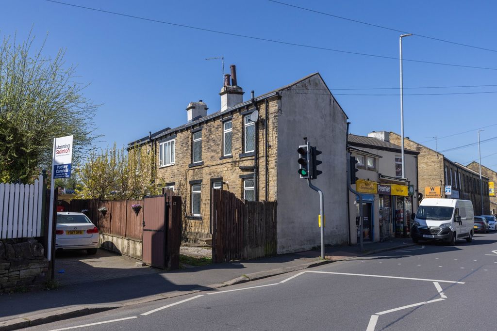 Property photo 1 of 8 Front View