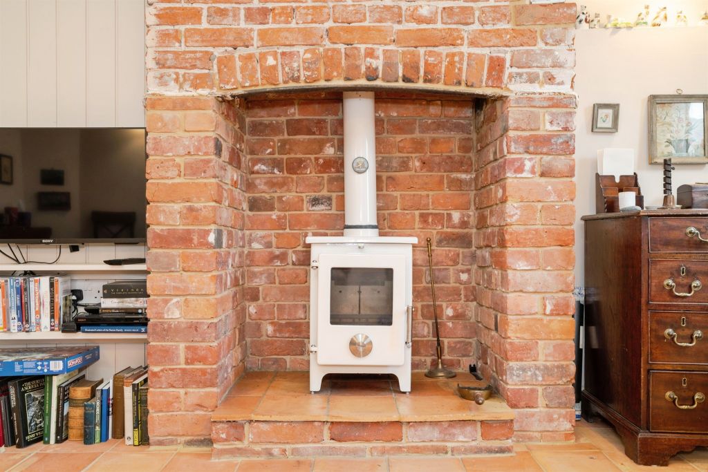 Property photo 2 of 11