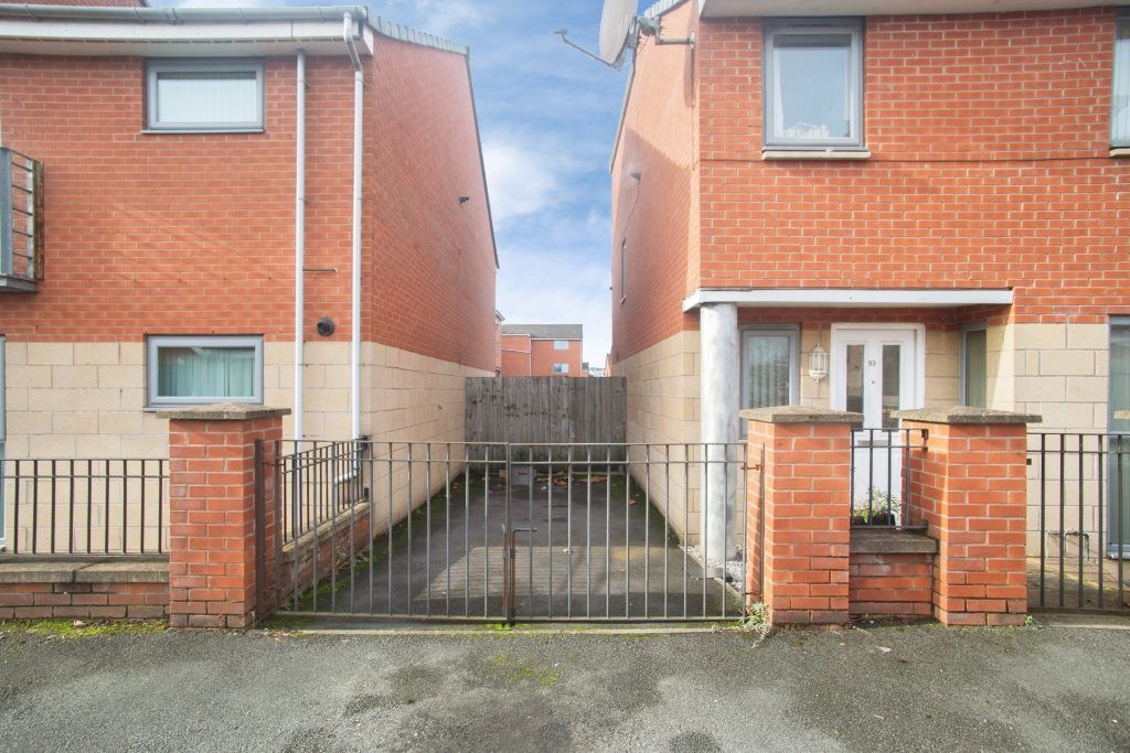 Property photo 2 of 26