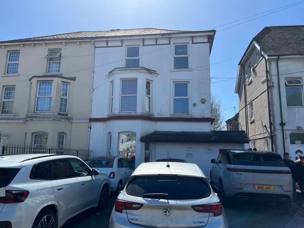 Property photo 1 of 10