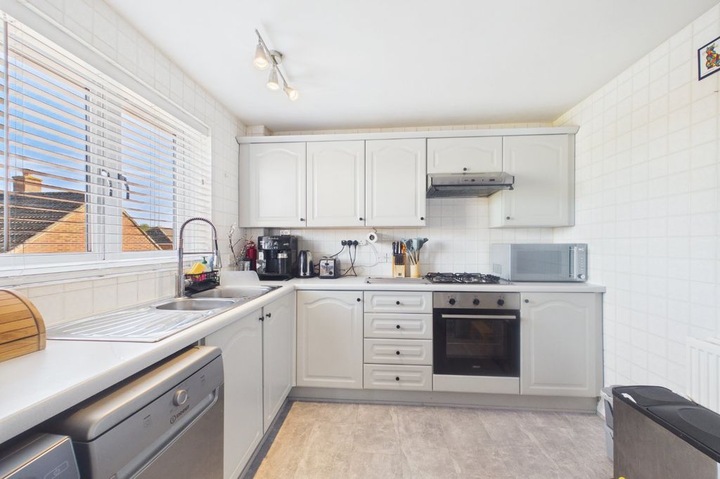 Property photo 3 of 10 Picture No. 21