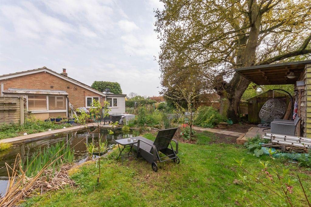 Property photo 1 of 17 Rear Garden