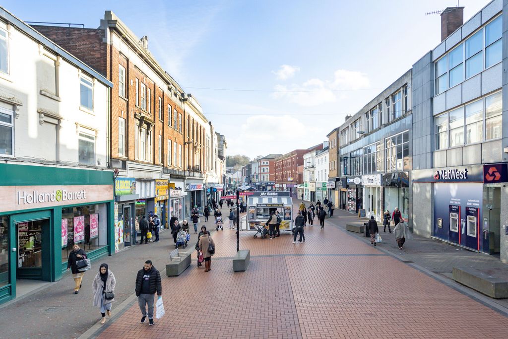 Property photo 3 of 4 Walsall Park Street