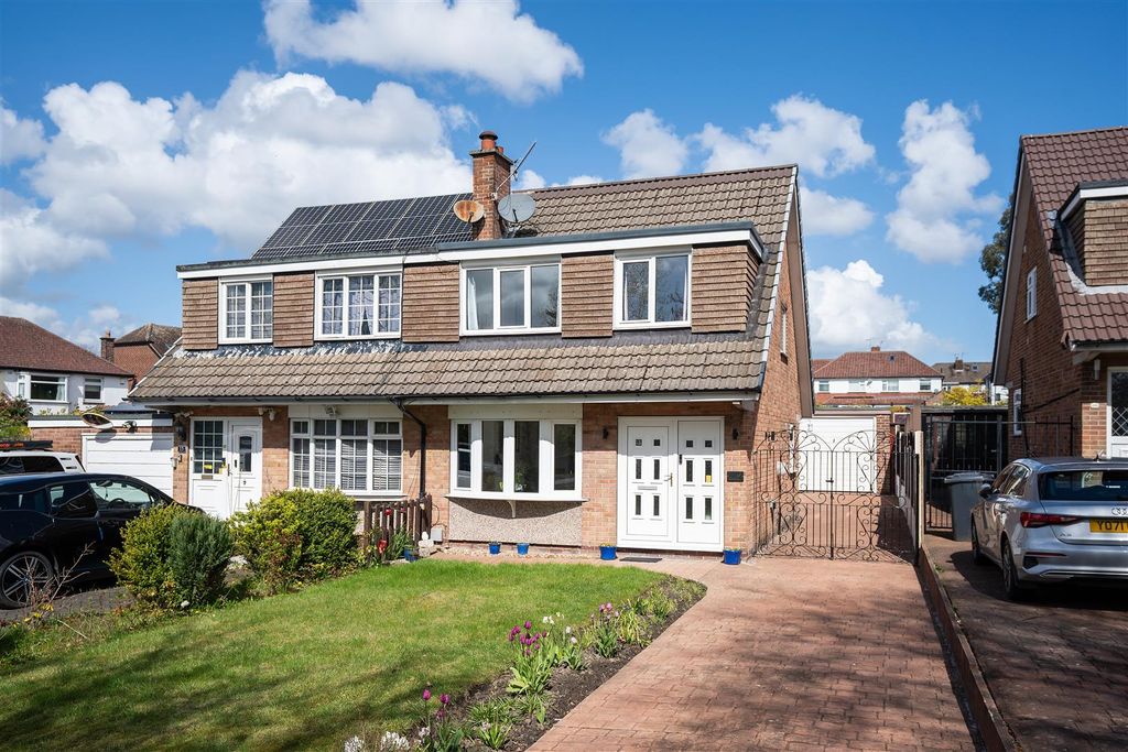 Property photo 1 of 31 Front