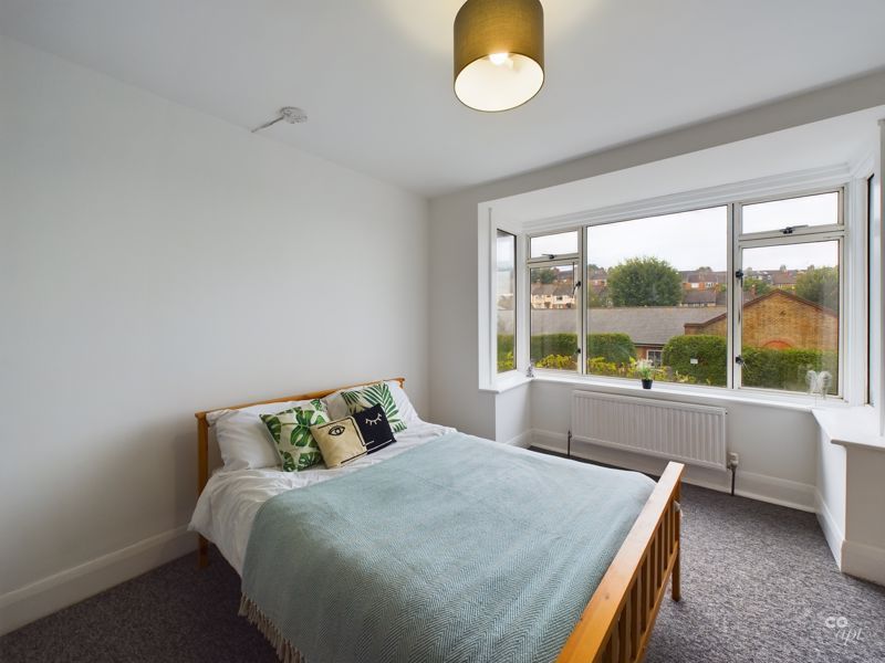 Property photo 2 of 10 Bed 1