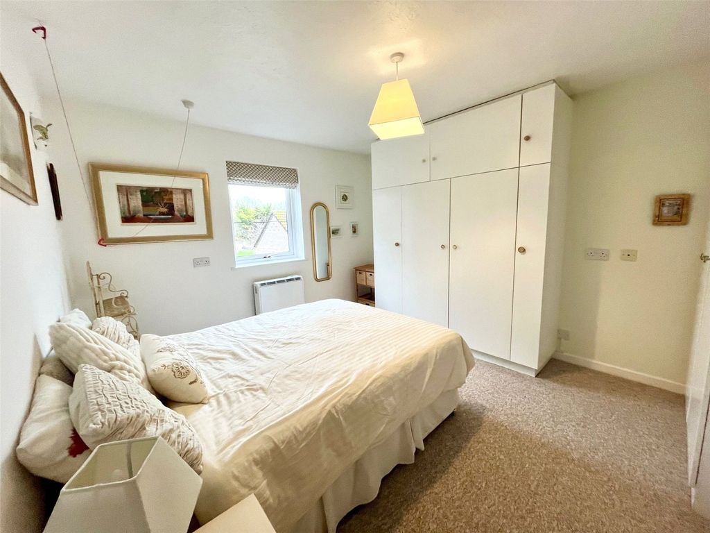 Property photo 2 of 10 Picture No. 02