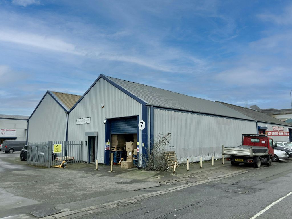 Property photo 1 of 6 Blue1.Jpg