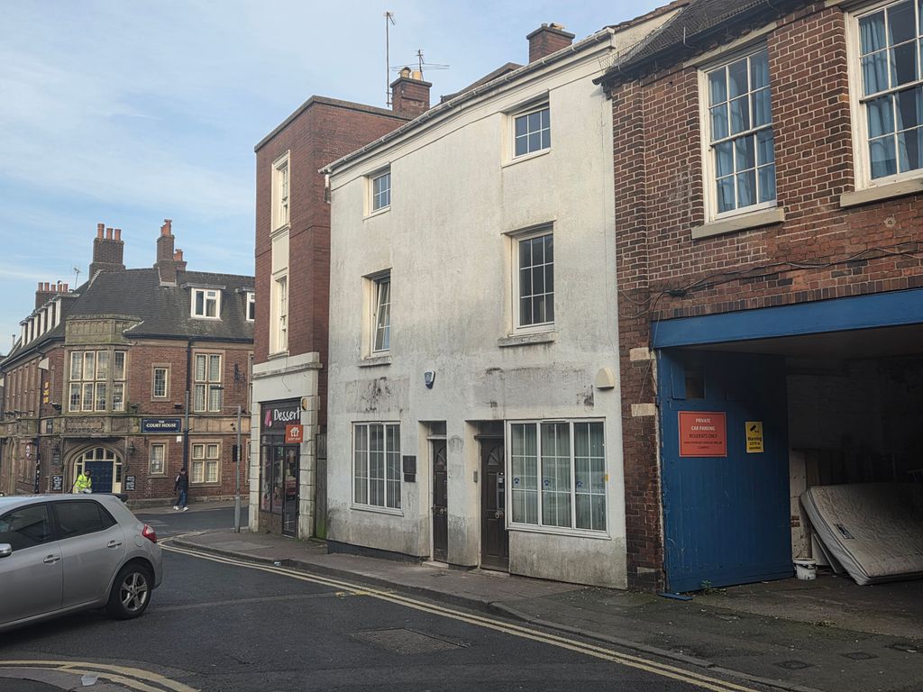 Property photo 1 of 1