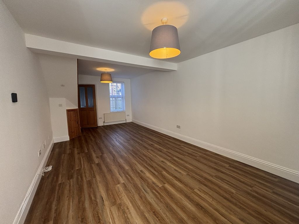 Property photo 2 of 9 Not Specified