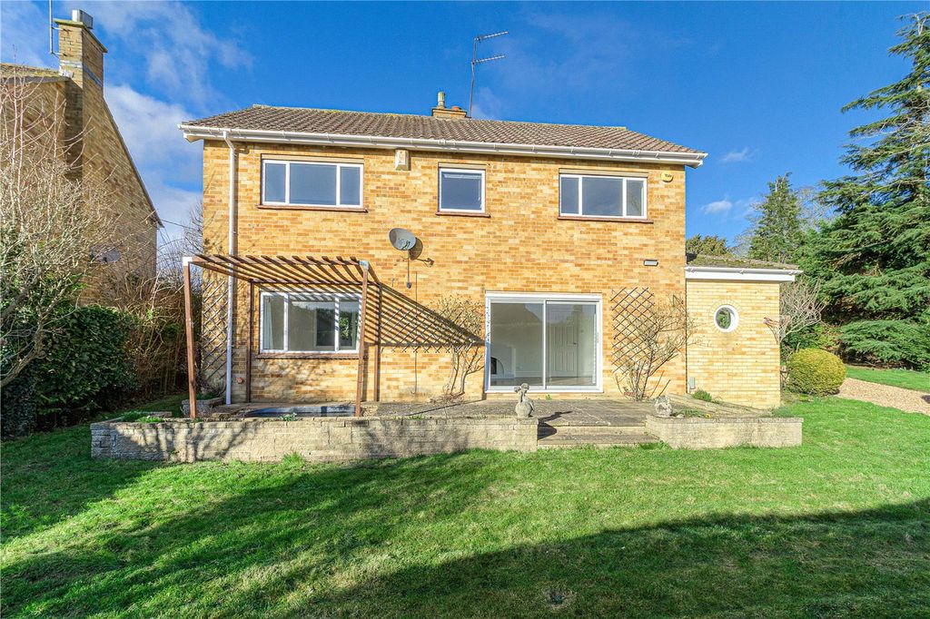 Property photo 3 of 23 Picture No. 02