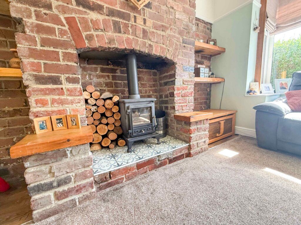 Property photo 3 of 44