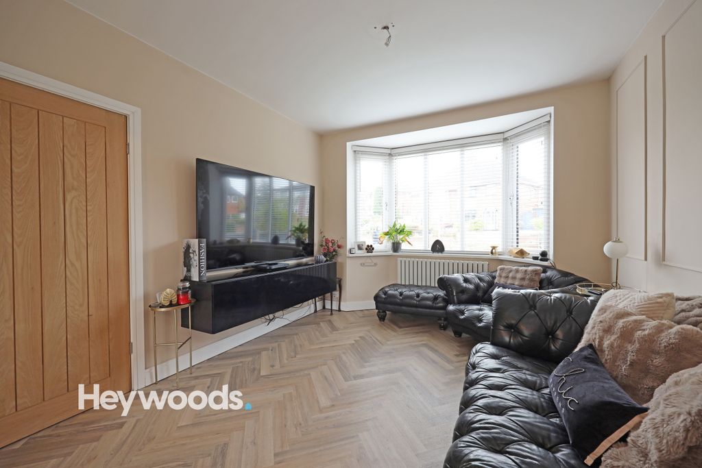 Property photo 3 of 26 0F1A2048