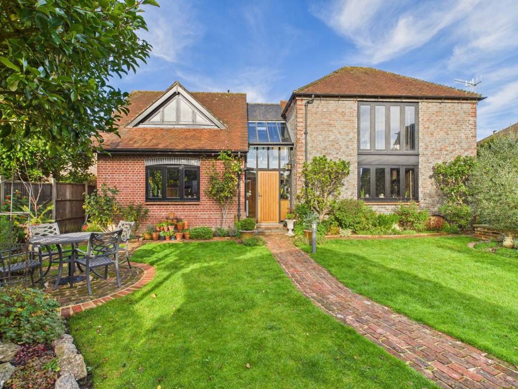 Property photo 1 of 32