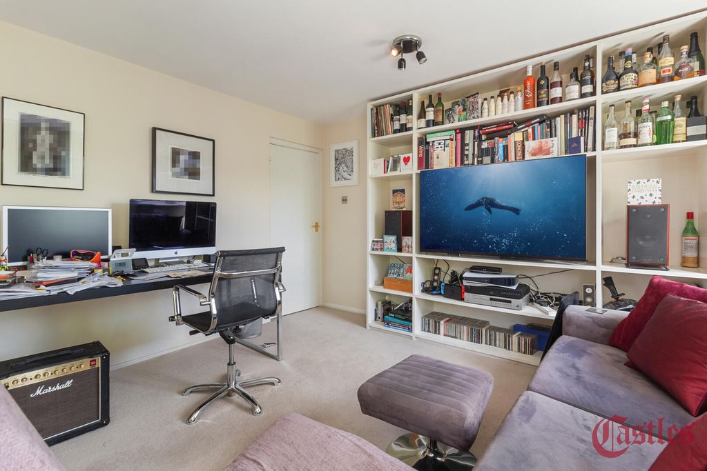 Property photo 3 of 16 Study