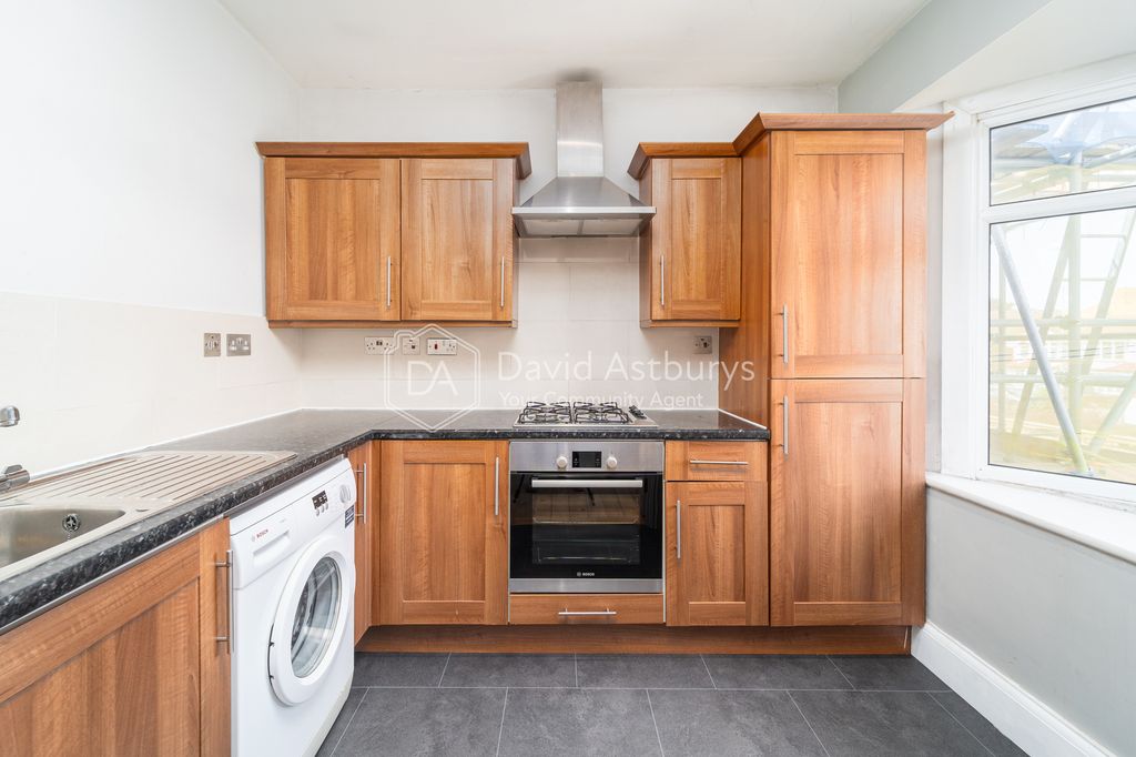 Property photo 2 of 9 Ndb01131-Edit