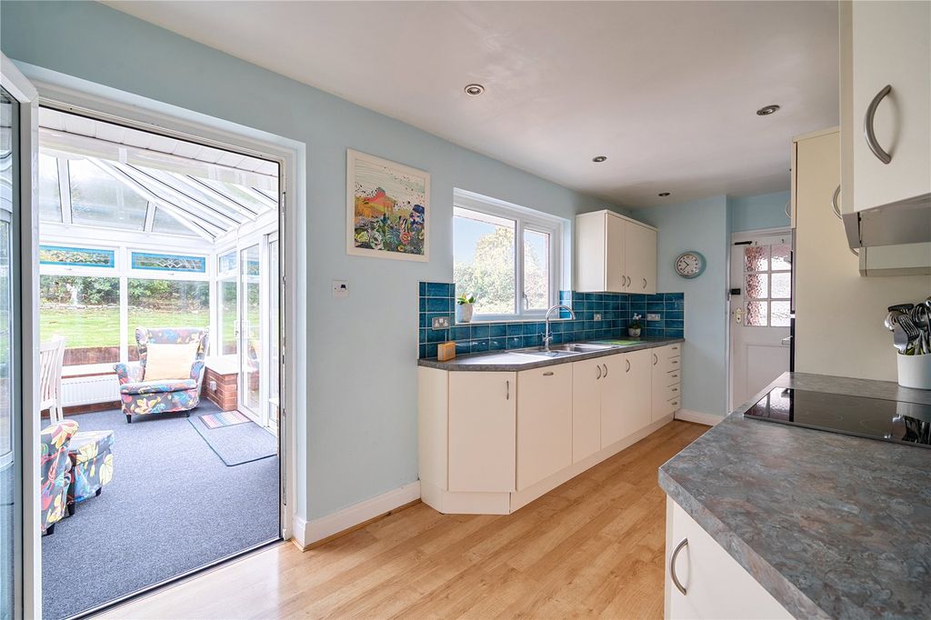 Property photo 3 of 16 Picture No. 22