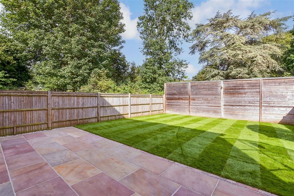 Property photo 2 of 9 Rear Garden 2