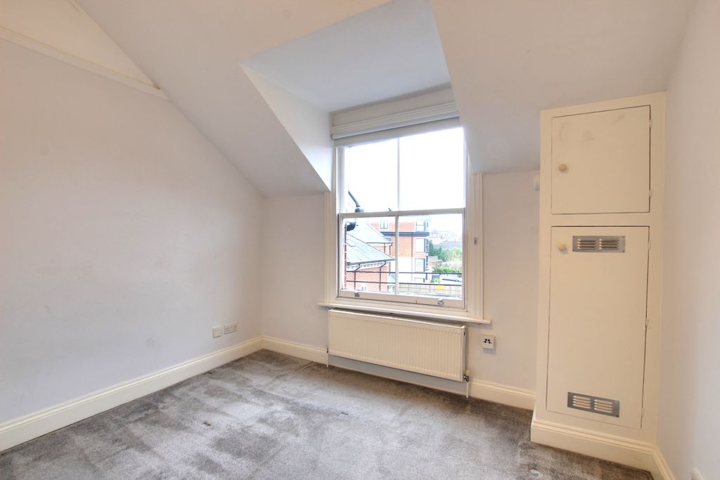 Property photo 3 of 6 3 Bedroom.Jpg