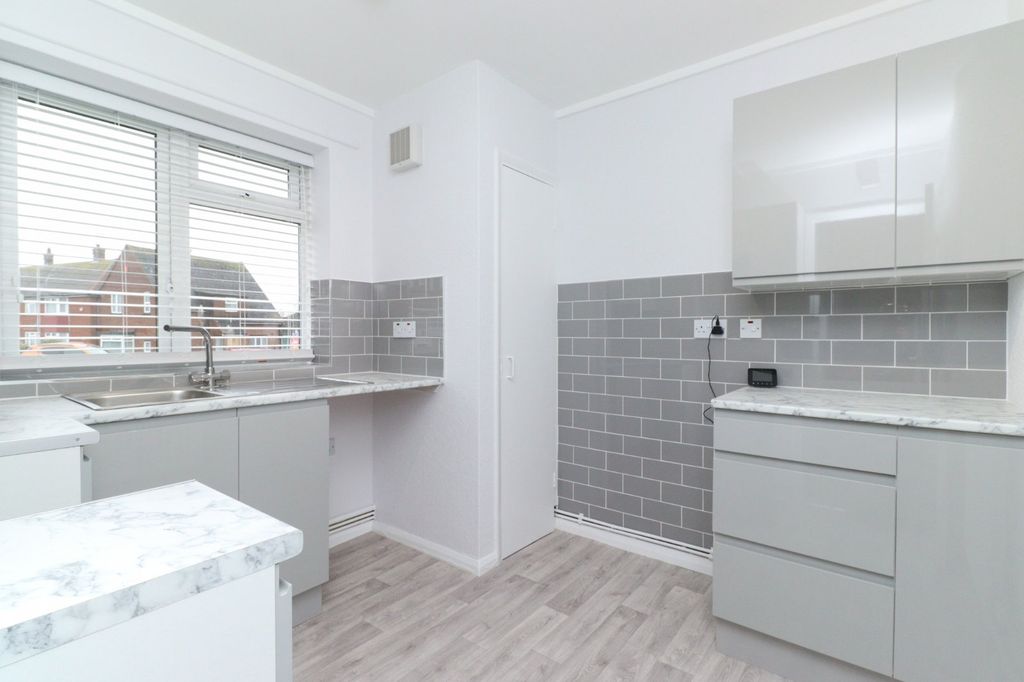 Property photo 2 of 9 Picture 2