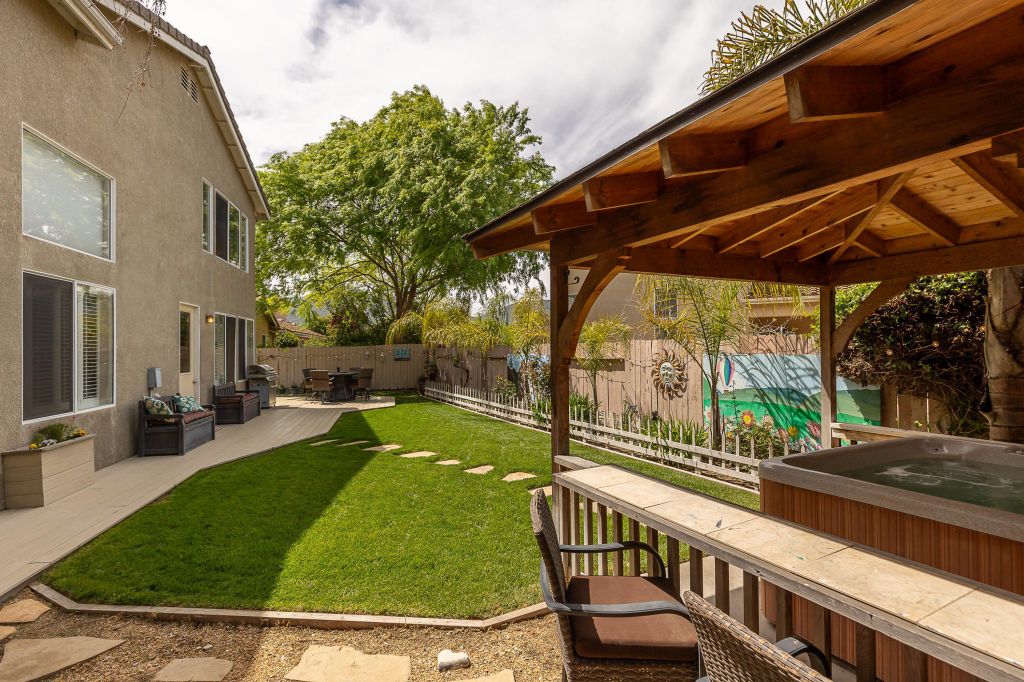 Property photo 3 of 10 <Alttext/>