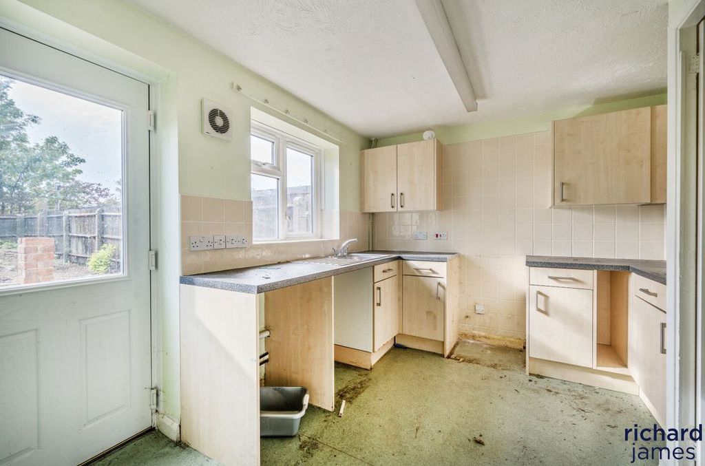 Property photo 3 of 14 d3Ea3Ab05E424562B447E47B8cc0E635