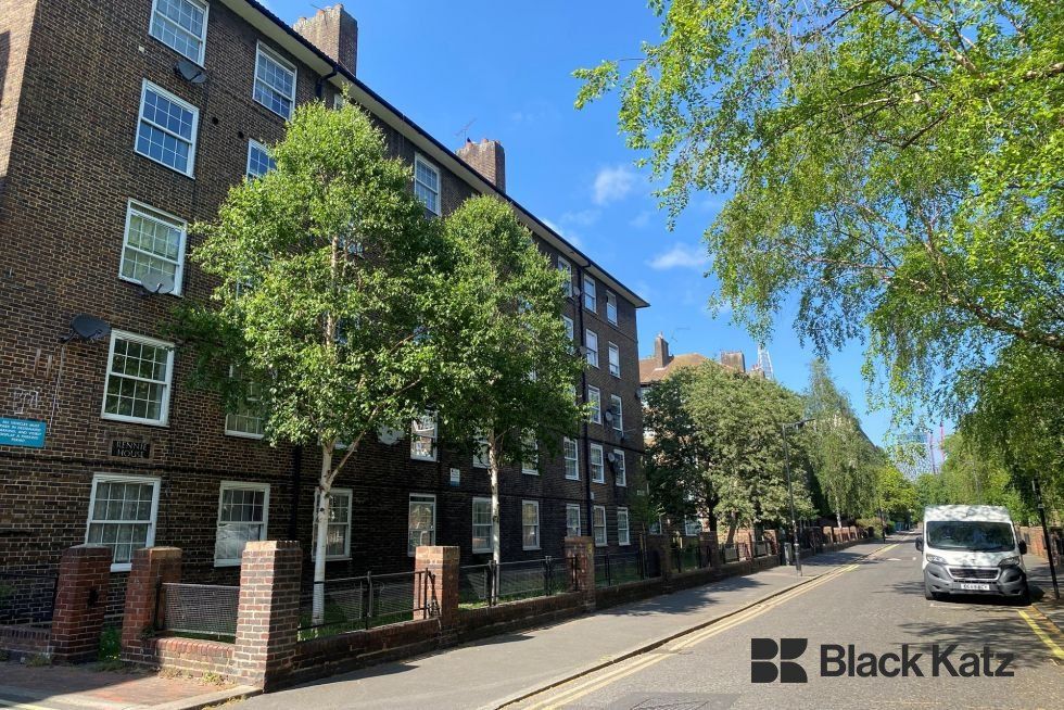 Property photo 2 of 8