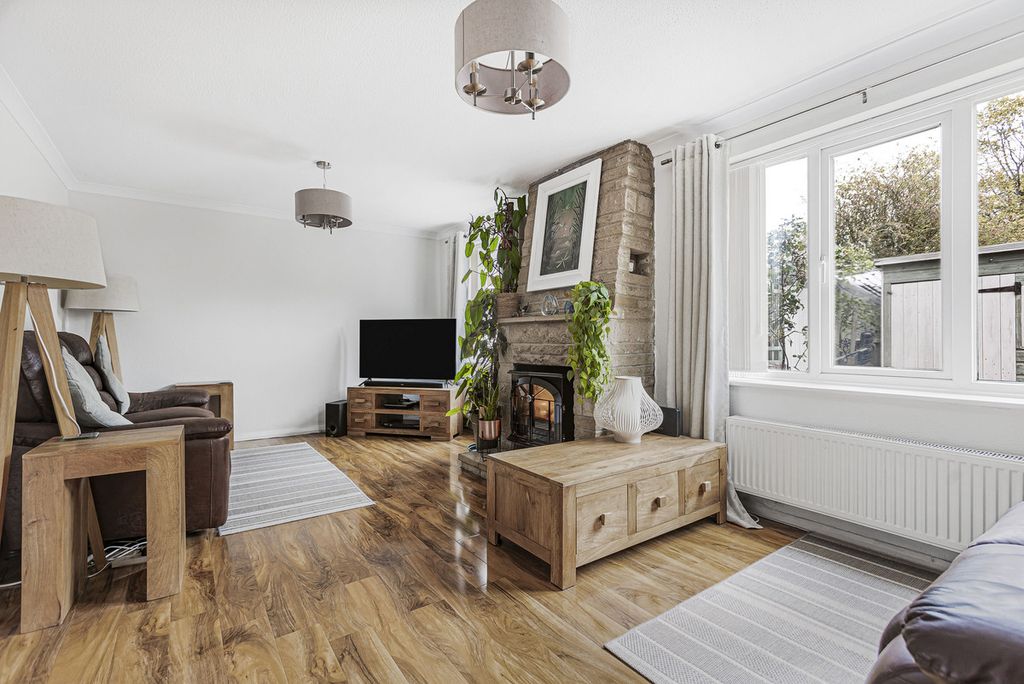 Property photo 3 of 20