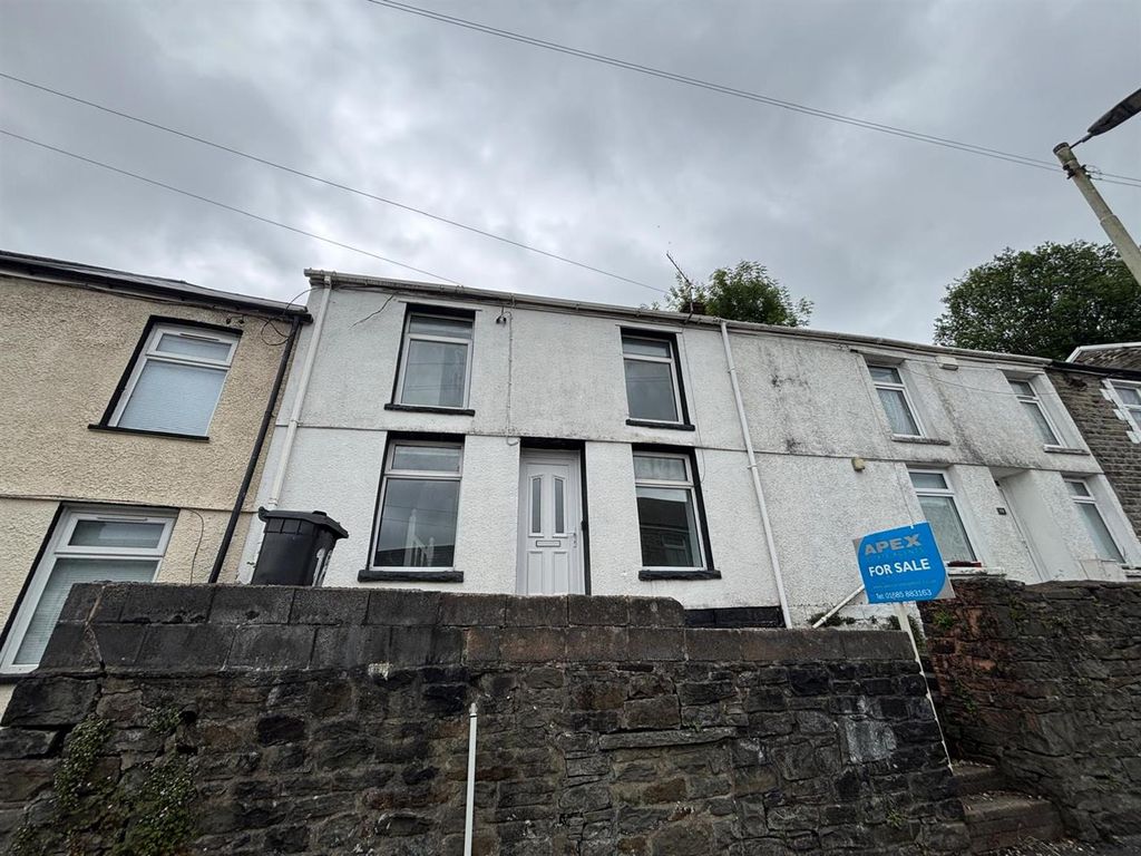 Property photo 2 of 23 Cardiff Road Troedyrhiw (14).Jpeg