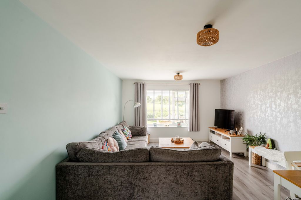 Property photo 3 of 15 2