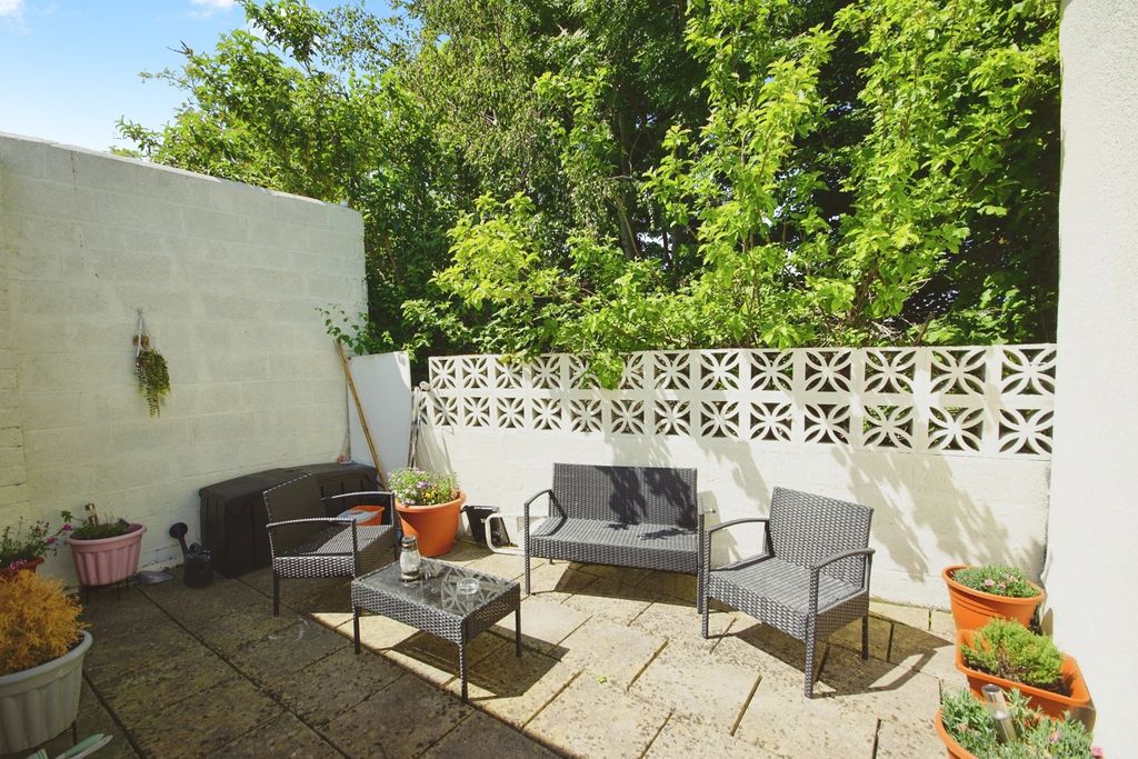 Property photo 1 of 17 Photo