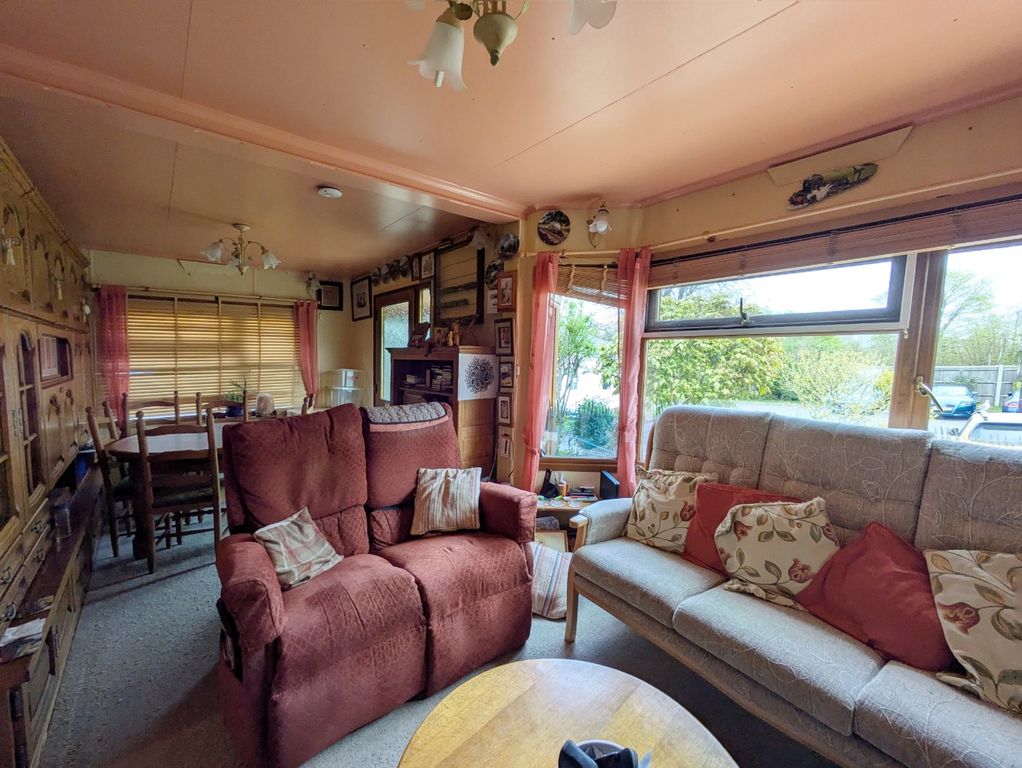 Property photo 2 of 10 4170741