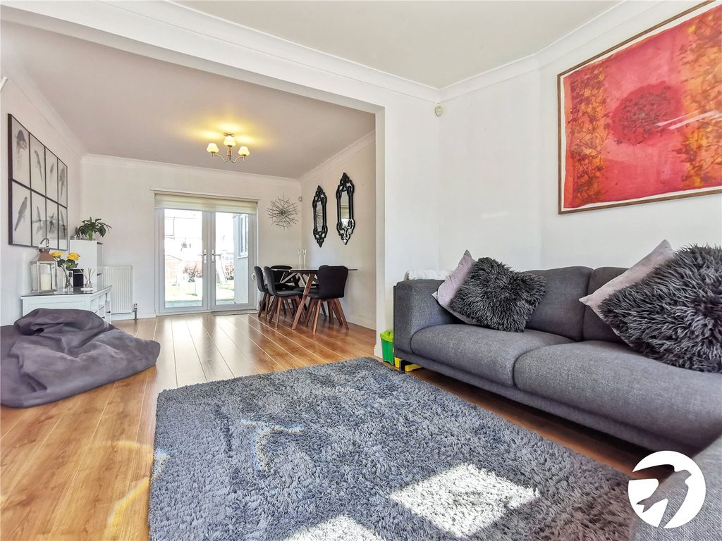 Property photo 3 of 21 Picture No. 05