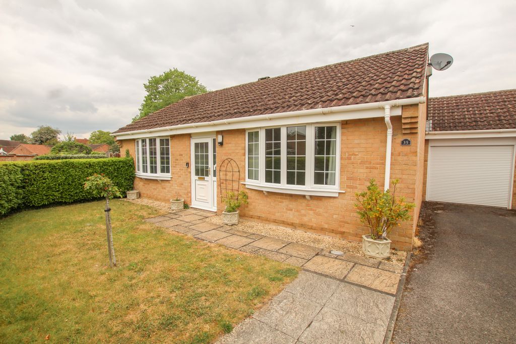 Property photo 1 of 14 Front
